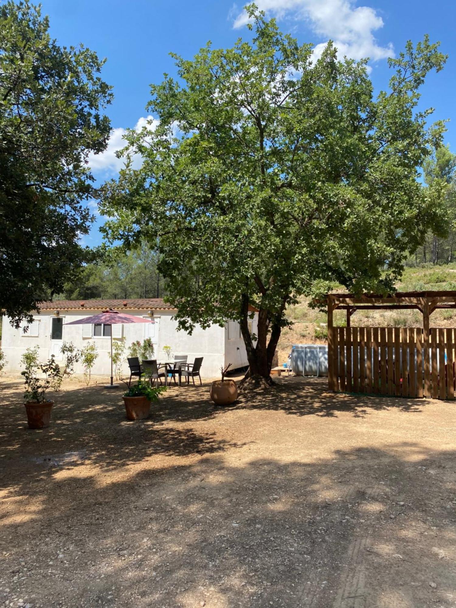 Bungalow Avec Piscine Privative Proche Aix En Provence La Barben Экстерьер фото