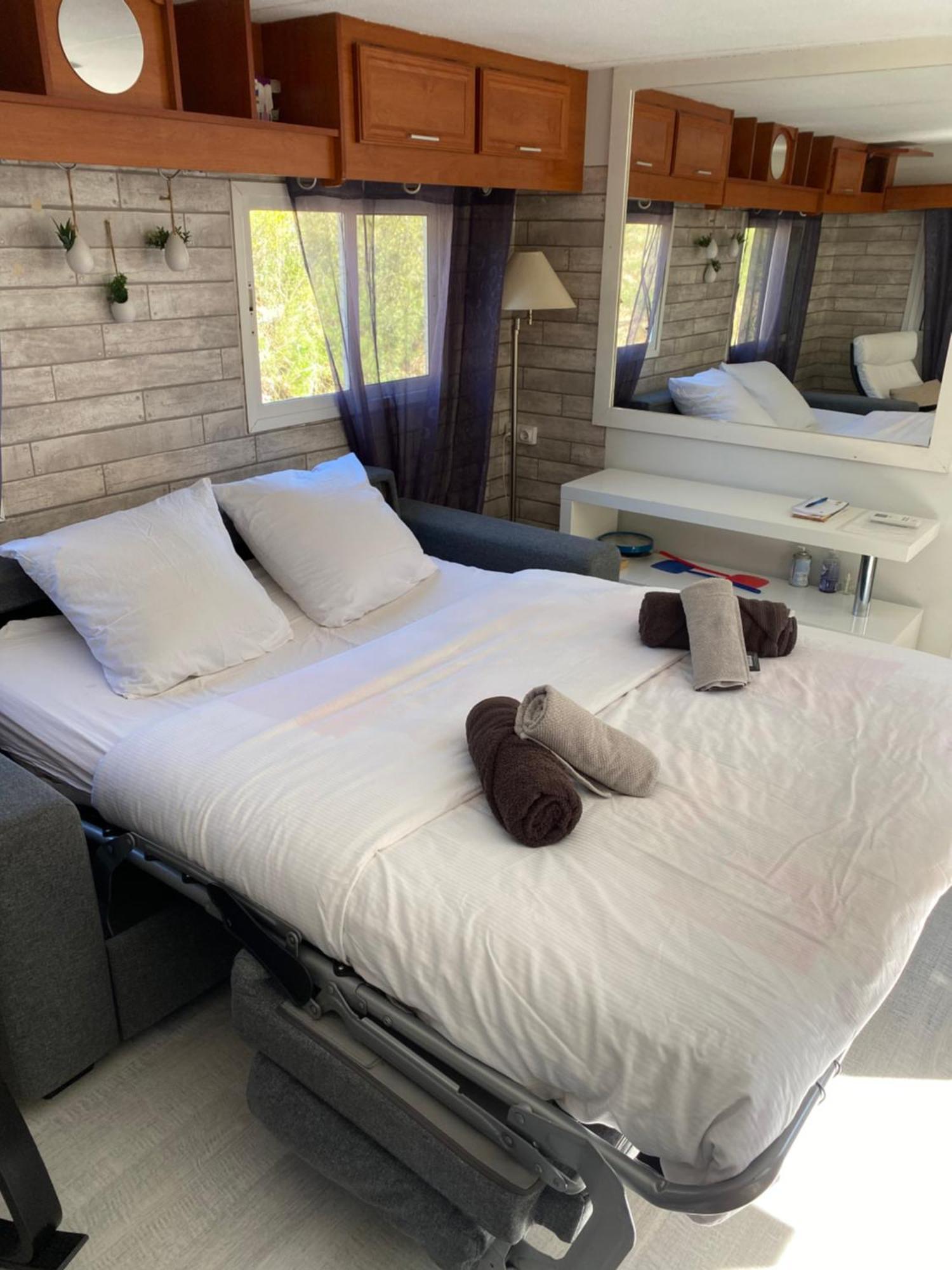 Bungalow Avec Piscine Privative Proche Aix En Provence La Barben Экстерьер фото